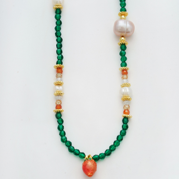 Green Rhythm Sparkling Natural Freshwater Pearl Necklace, using green cristal balls and natural fresh-water colorful pearl.