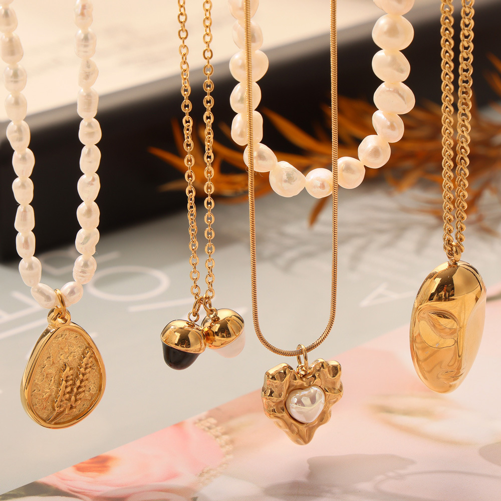 Natural pearls with pendant gold necklace collection | Scence graph 2 | collection picture