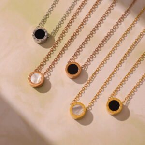 Textured Round Pendant Roman Numeral Necklace | Stainless Steel Plating | Daily Outfitting | Daily Waterproof | Length: 40+5cm weight:3.2G