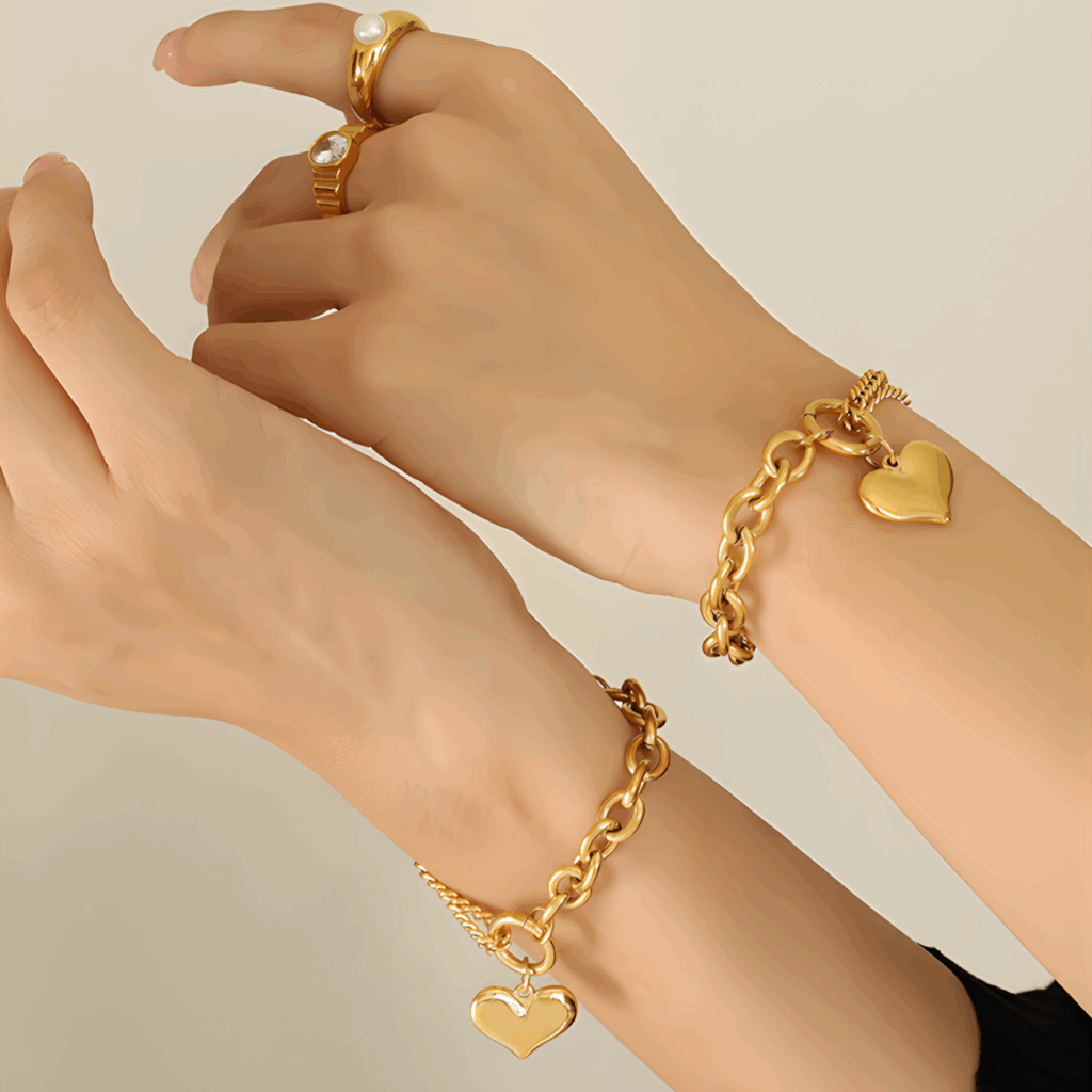 Splicing Chain Love Heart Bracelet | Titanium Steel 18K Gold Plating | Daily Outfitting | Daily Waterproof | Length:15+3cm, weight: 16g