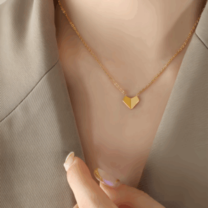 Folding Peach Heart Necklace | Titanium Steel 18K Gold Plating | Daily Outfitting | Daily Waterproof | Lenth:42.5+5cm, weight:2g