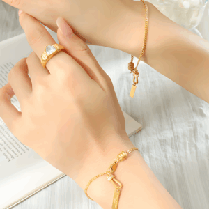 Zircon Inlaid Engraved Square Plaque Pendant Bracelet | Titanium Steel 18K Gold Plating | Daily Outfitting | Daily Waterproof | Length: 17cm, 4g