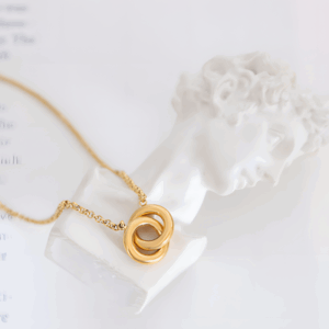 Round Titanium Steel Interlocking Pendant Necklace | Titanium Steel 18K Gold Plating | Minimalism | Daily Outfitting | Daily Waterproof | Length: 40+5cm, weight:3.5g